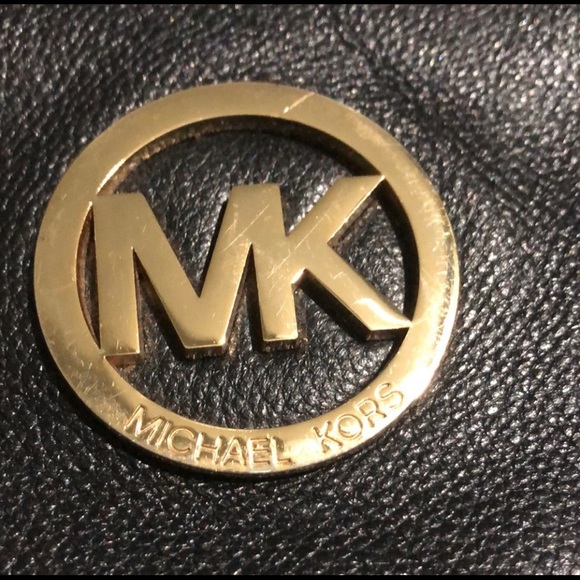 Black Michael Kors wristlet - Picture 2 of 6